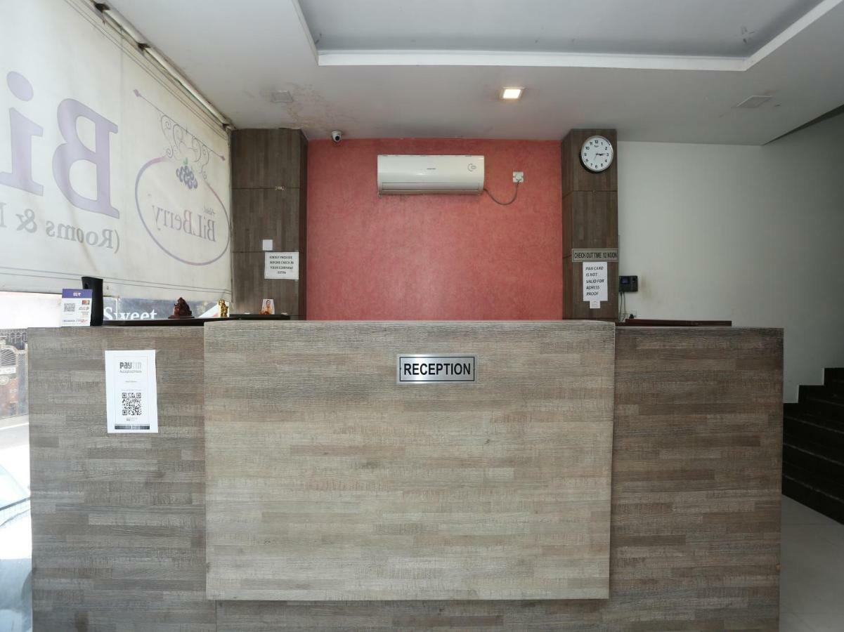 Bilberry Hotel Rewāri Esterno foto