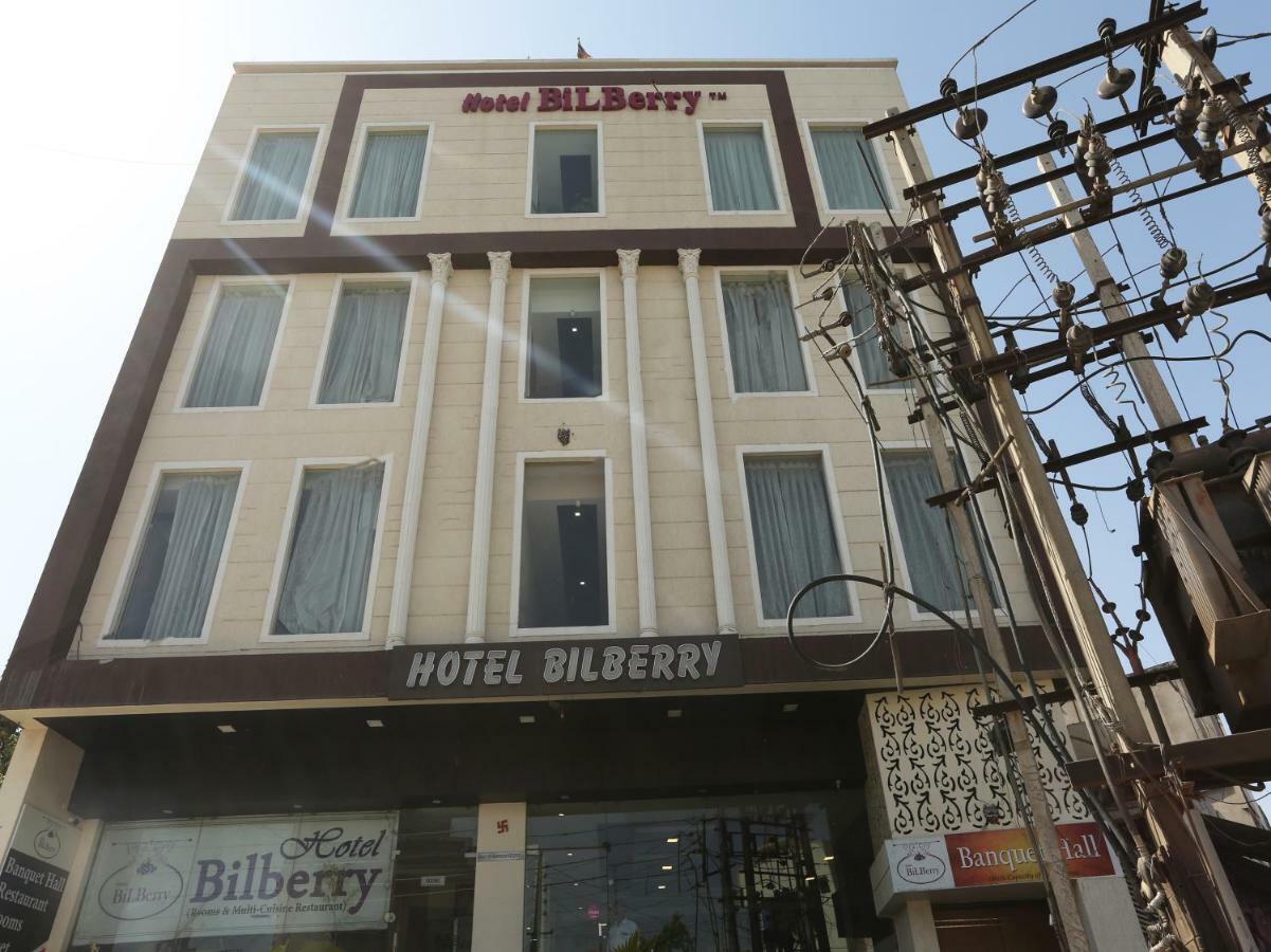 Bilberry Hotel Rewāri Esterno foto