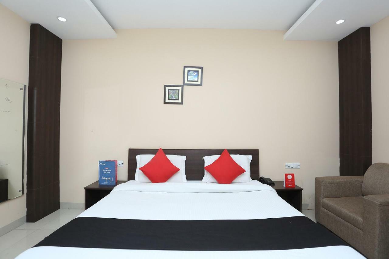 Bilberry Hotel Rewāri Esterno foto