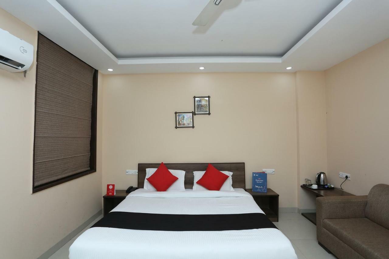 Bilberry Hotel Rewāri Esterno foto
